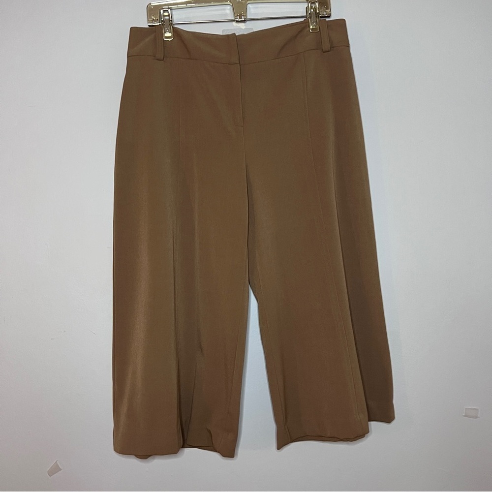 Bandolino Wide Leg Cropped Pants Tan Like New Stretch Size 12